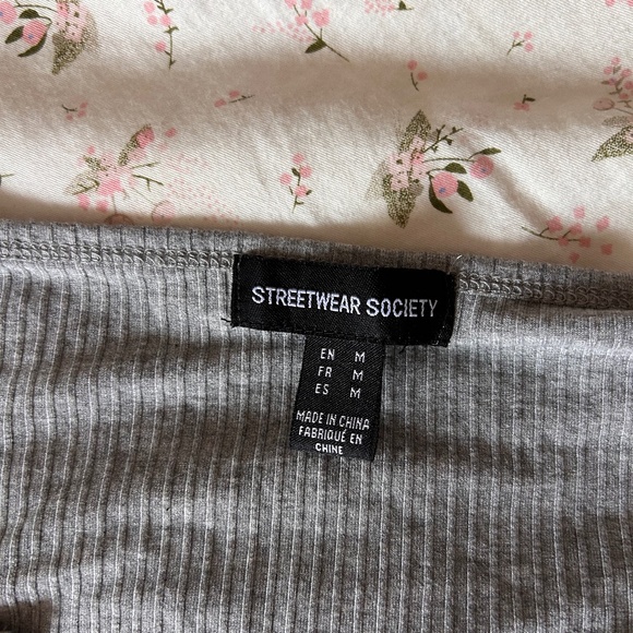 Grey Stretchy Ribbed Cropped Long Sleeve - Picture 2 of 3